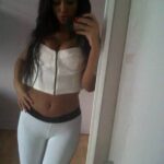 Roxane cherche une relation discrete